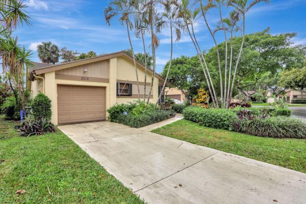 Sawgrass Village 2, 2212 Seagrape Cir, Coconut Creek, Florida 33066, image 1
