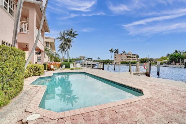 Coral Ridge Courtyard, 2770 NE 15th #102, Fort Lauderdale, Florida 33304, image 1
