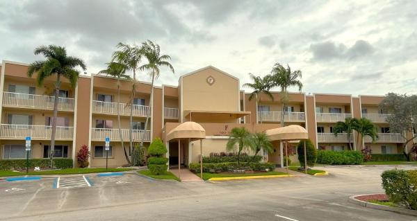 Devon At Kings Point, 7334 N Devon Dr #108, Fort Lauderdale, Florida 33321, image 1