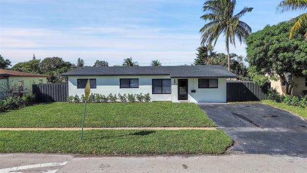 Fairlawn, 1313 SE 2nd Ave, Deerfield Beach, Florida 33441, image 1