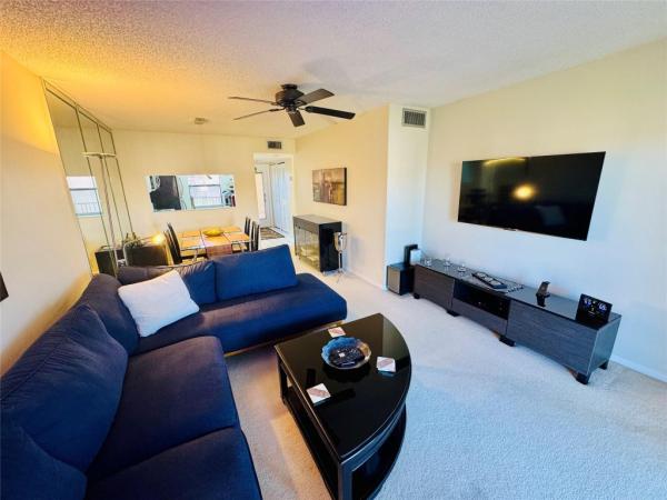 Sunrise Lakes 4, 10130 Sunrise Lakes Blvd #301, Sunrise, Florida 33322, image 1