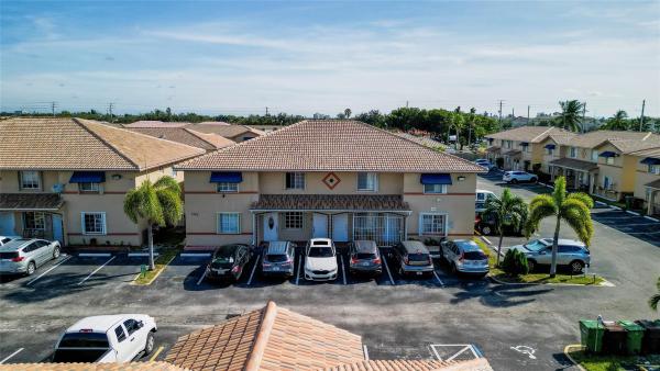 Valencia Villas, 3282 W 70th St #102, Hialeah, Florida 33018, image 1
