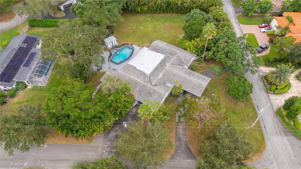 Pinecrest Residential, 13401 SW 83rd Ave, Pinecrest, Florida 33156, image 1