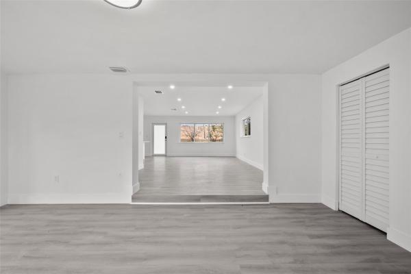 Norwood, 801 NW 183rd Dr, Miami Gardens, Florida 33169, image 3
