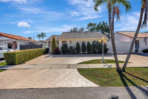 Superior Homes, 13342 NW 5th Ter, Tamiami, Florida 33182, image 1