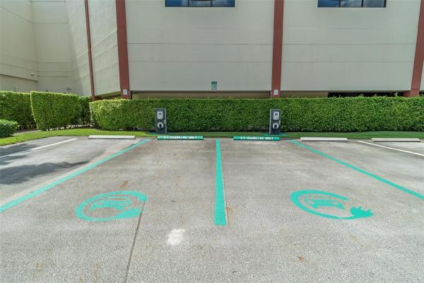 Hollybrook Golf & Tennis Club, 9611 N Hollybrook Lake Dr #107, Pembroke Pines, Florida 33025, image 1