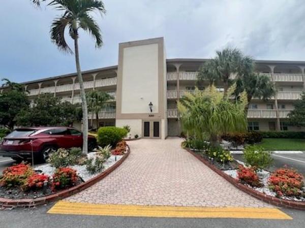 Aruba Village, 3301 Aruba Way #H3, Coconut Creek, Florida 33066, image 1
