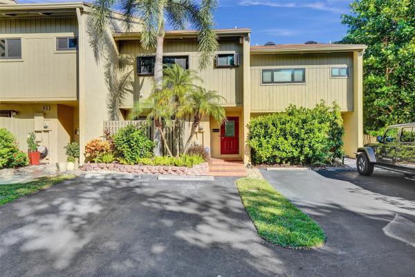 Middle River Townhouses, 97 NE 17th Ct #97, Fort Lauderdale, Florida 33305, image 1