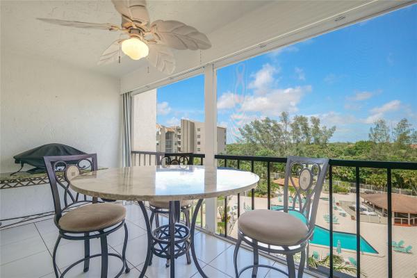 18th Hole At Inverrary, 3930 Inverrary Blvd #607-D, Lauderhill, Florida 33319, image 1
