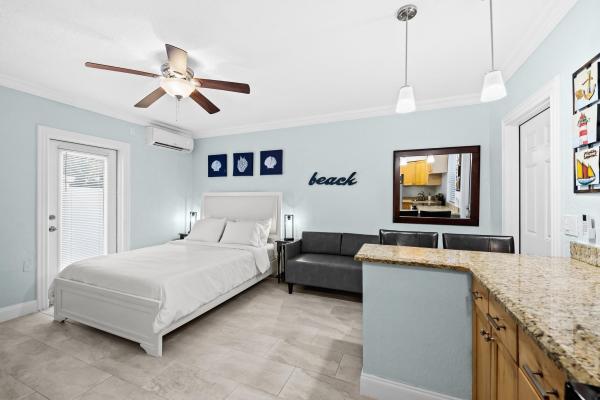 Weston Palms, 333 NE 7th Ave, Delray Beach, Florida 33483, image 1