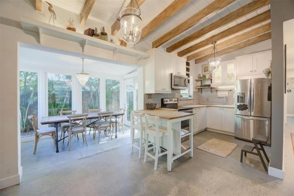 Sherwood Forest, 950 SW 18th Ave, Fort Lauderdale, Florida 33312, image 1