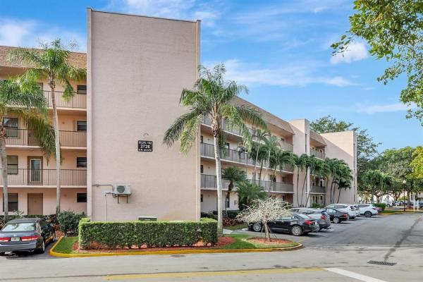 Sunrise Lakes 4, 2726 NW 104th Ave #201, Sunrise, Florida 33322, image 1