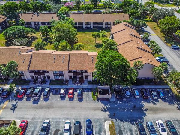 Meadowridge, 2339 SW 15th St #28, Deerfield Beach, Florida 33442, image 1