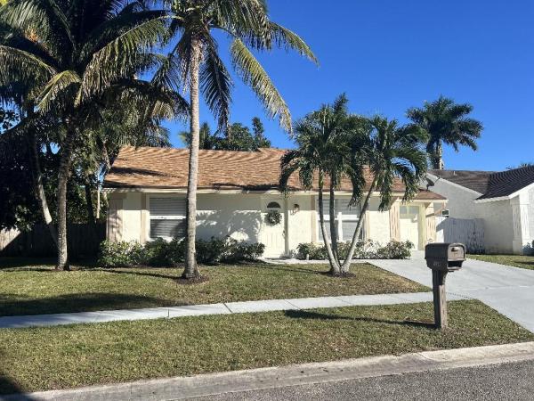 Lee Estates, 5604 Priscilla Ln, Lake Worth Beach, Florida 33463, image 1