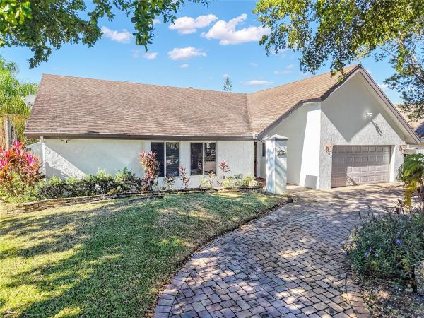 Woodbridge At Pembroke Lakes, 2230 NW 103rd Ave, Pembroke Pines, Florida 33026, image 1
