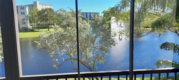 Water Chase At Cypress Bend, 2334 S Cypress Bend Dr #202, Pompano Beach, Florida 33069, image 1