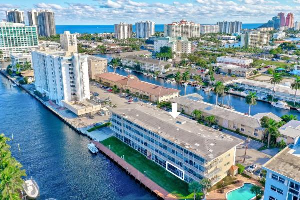 Barclay Square, 2841 NE 33rd Ct #102, Fort Lauderdale, Florida 33306, image 1