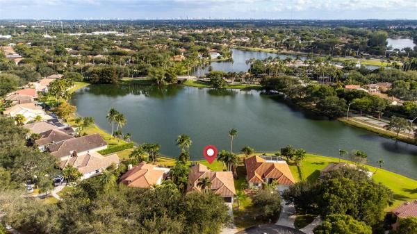 Embassy Lakes, 10700 London St, Hollywood, Florida 33026, image 1