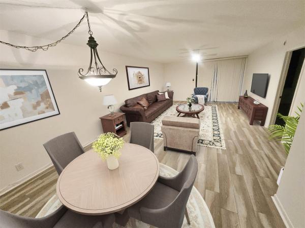 Lago West, 400 Commodore Dr #105, Plantation, Florida 33325, image 1
