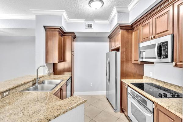 San Raphael, 1 Renaissance Way #1-211, Boynton Beach, Florida 33426, image 1