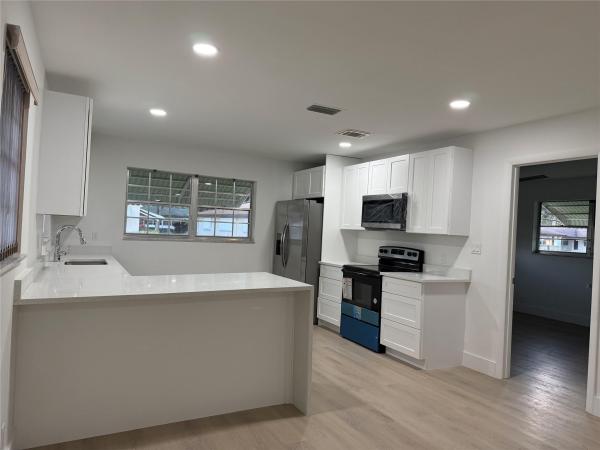 Country Manors, 504 Sandpiper Cir #504, Delray Beach, Florida 33445, image 1