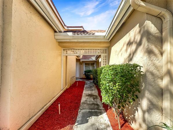 Isles Of Boca, 23181 Fountain Vw #C, Boca Raton, Florida 33433, image 3