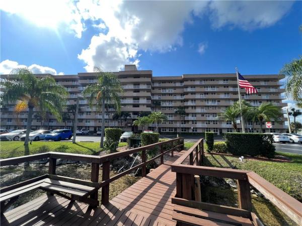 Coronado At Jacaranda, 250 Jacaranda Dr #410, Plantation, Florida 33324, image 1