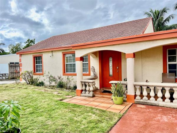 Lynnwood Homesites, 909 Helena Dr, Lake Worth Beach, Florida 33461, image 1