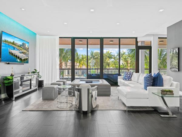 Aqualuna Las Olas, 20 Isle Of Venice Dr #201, Fort Lauderdale, Florida 33301, image 1