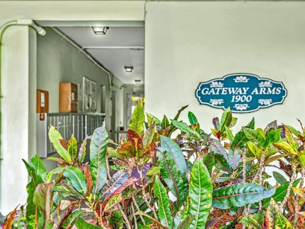 Gateway Arms, 1900 NE 8th Ct #101, Fort Lauderdale, Florida 33304, image 1