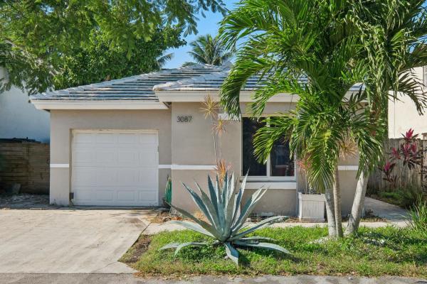 The Cape At Coral Bay, 3087 Palm Pl, Margate, Florida 33063, image 1