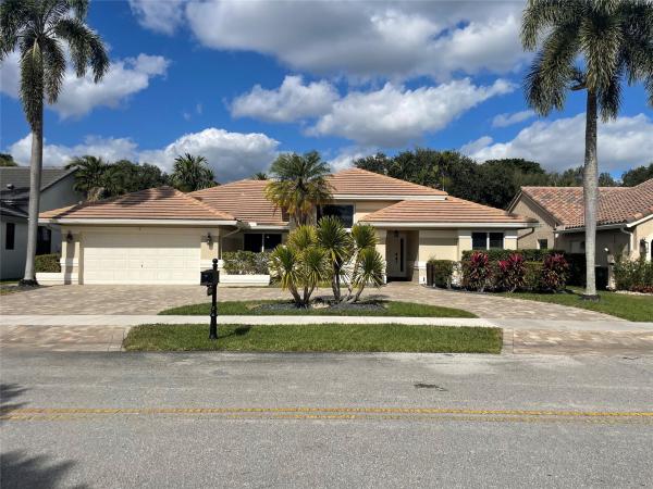 The Ridge On Nob Hill, 9861 N Abiaca Cir, Davie, Florida 33328, image 1