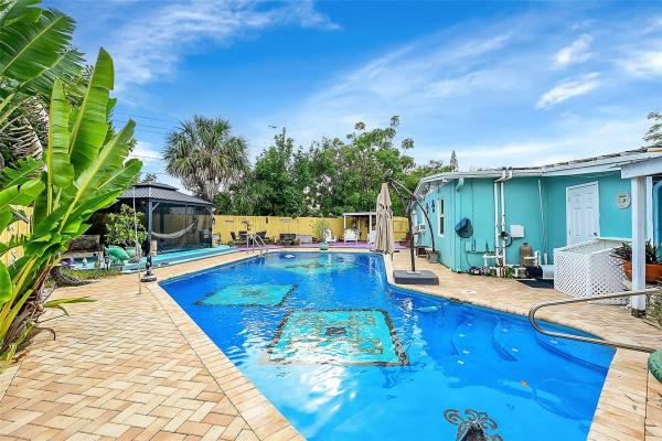 264 NE 44th Ct, Deerfield Beach, Florida 33064, image 1