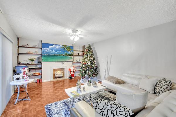 Lakewood Of Palm Springs, 364 Lake Arbor Dr, Palm Springs, Florida 33461, image 1