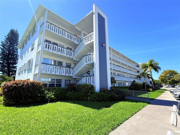 1011 Harwood C, Deerfield Beach, Florida 33442, image 3