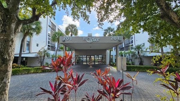 Le Cartier, 201 178th Dr #323, Sunny Isles Beach, Florida 33160, image 1