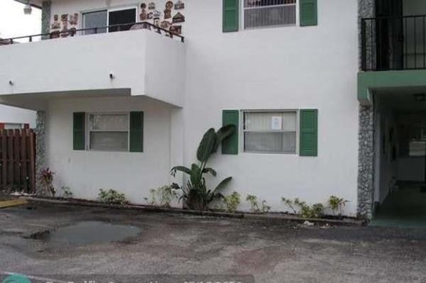 Parkway Gardens, 214 SW 1st St #I-4, Pompano Beach, Florida 33060, image 1