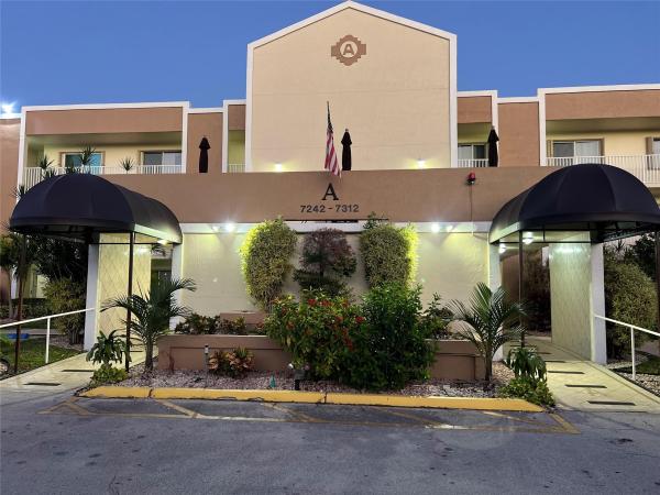 Devon At Kings Point, 7310 S Devon Dr #311, Fort Lauderdale, Florida 33321, image 1