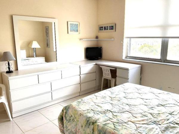 Island Club, 777 S Federal Hwy #RP604, Pompano Beach, Florida 33062, image 1