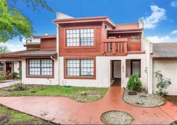 Meadowbrook, 14810 SW 72nd Ter #14810, Kendall West, Florida 33193, image 1
