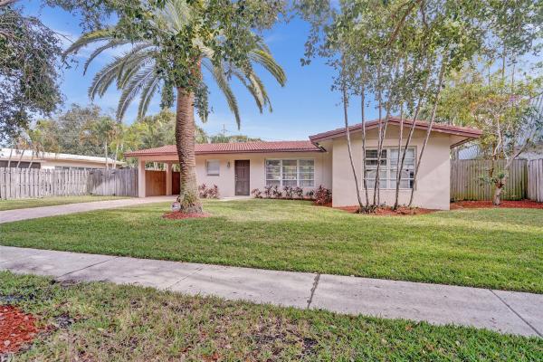 Coral Key Villas, 4740 NE 21st Ter, Lighthouse Point, Florida 33064, image 1