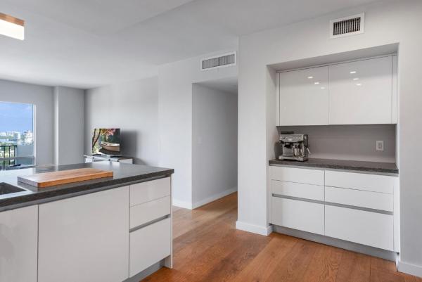 Essex Tower, 340 Sunset Dr #1804, Fort Lauderdale, Florida 33301, image 1