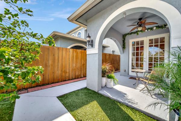 South Middle River, 1137 NE 3rd Ave #1137, Fort Lauderdale, Florida 33304, image 1