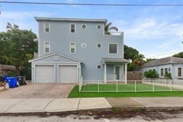 Waverly Place, 915 W Las Olas Blvd #ALL, Fort Lauderdale, Florida 33312, image 1