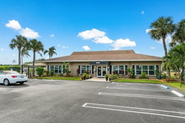 High Point Of Delray 1, 195 High Point Ter E #B, Delray Beach, Florida 33445, image 1