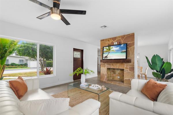 Lake Ridge, 1515 NE 12th St, Fort Lauderdale, Florida 33304, image 1