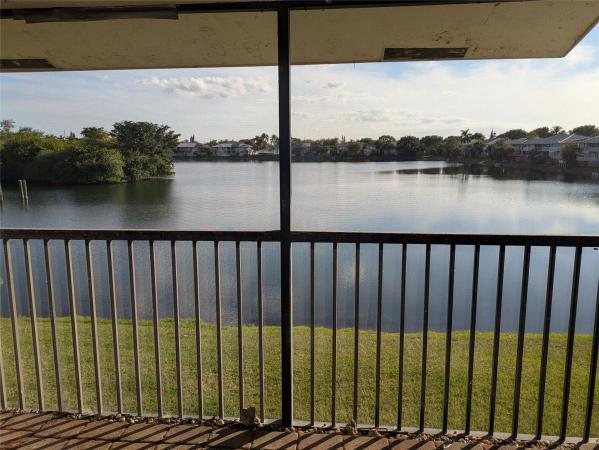 Mira Lago, 3200 NW 46th St #207, Oakland Park, Florida 33309, image 1