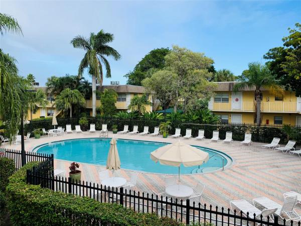 Village Park At Oakland, 5192 NE 6th Ave #811, Oakland Park, Florida 33334, image 1