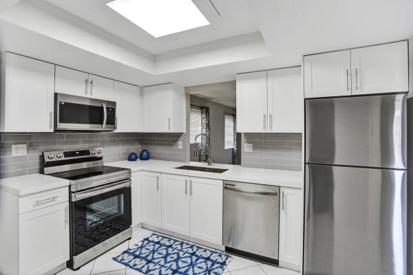 Lighthouse Village, 1821 NE 40th Ct #307, Pompano Beach, Florida 33064, image 1