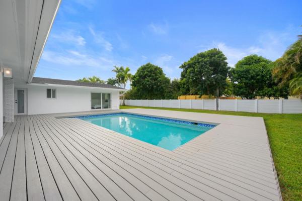 19930 NE 20th Ct, Miami, Florida 33179, image 1